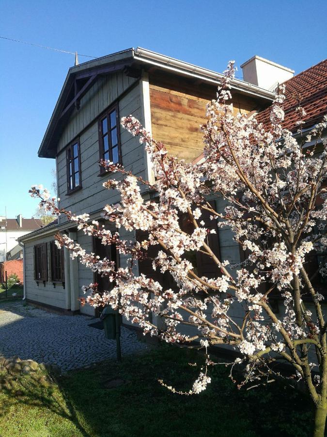 A Pousada Gosciniec Folkier Zgierz Exterior foto